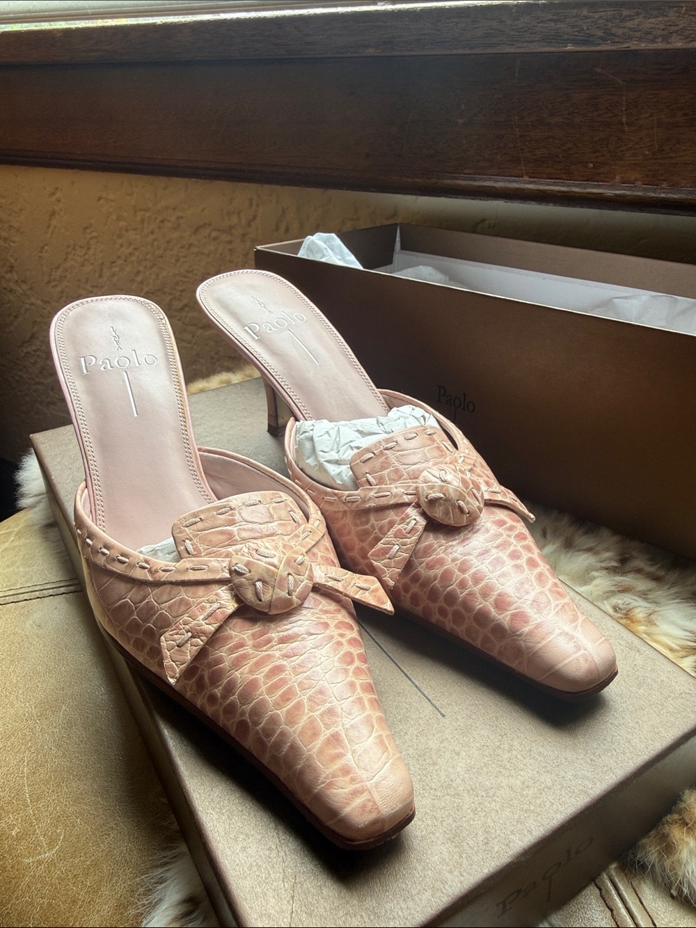 Vintage Linea Paolo Blush Croc Heels